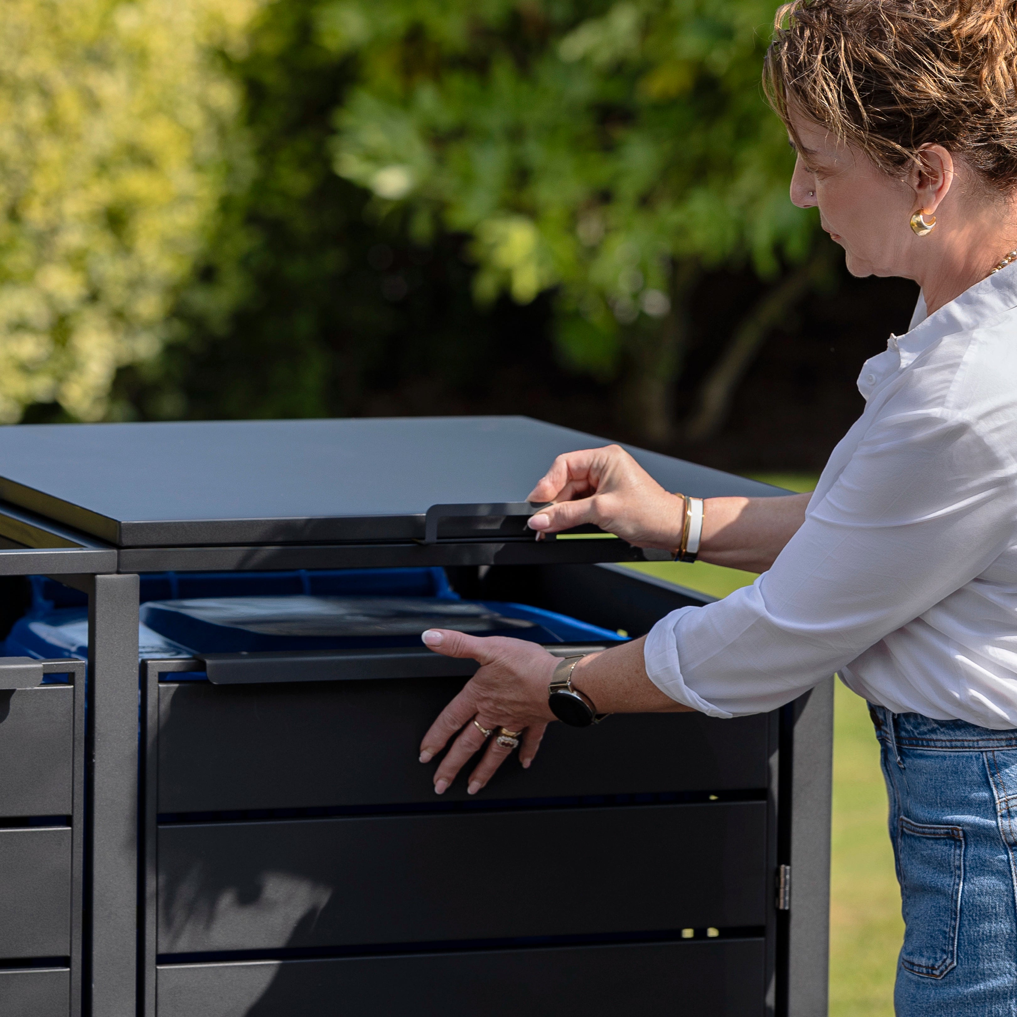 Innest -  Metal Bin Store