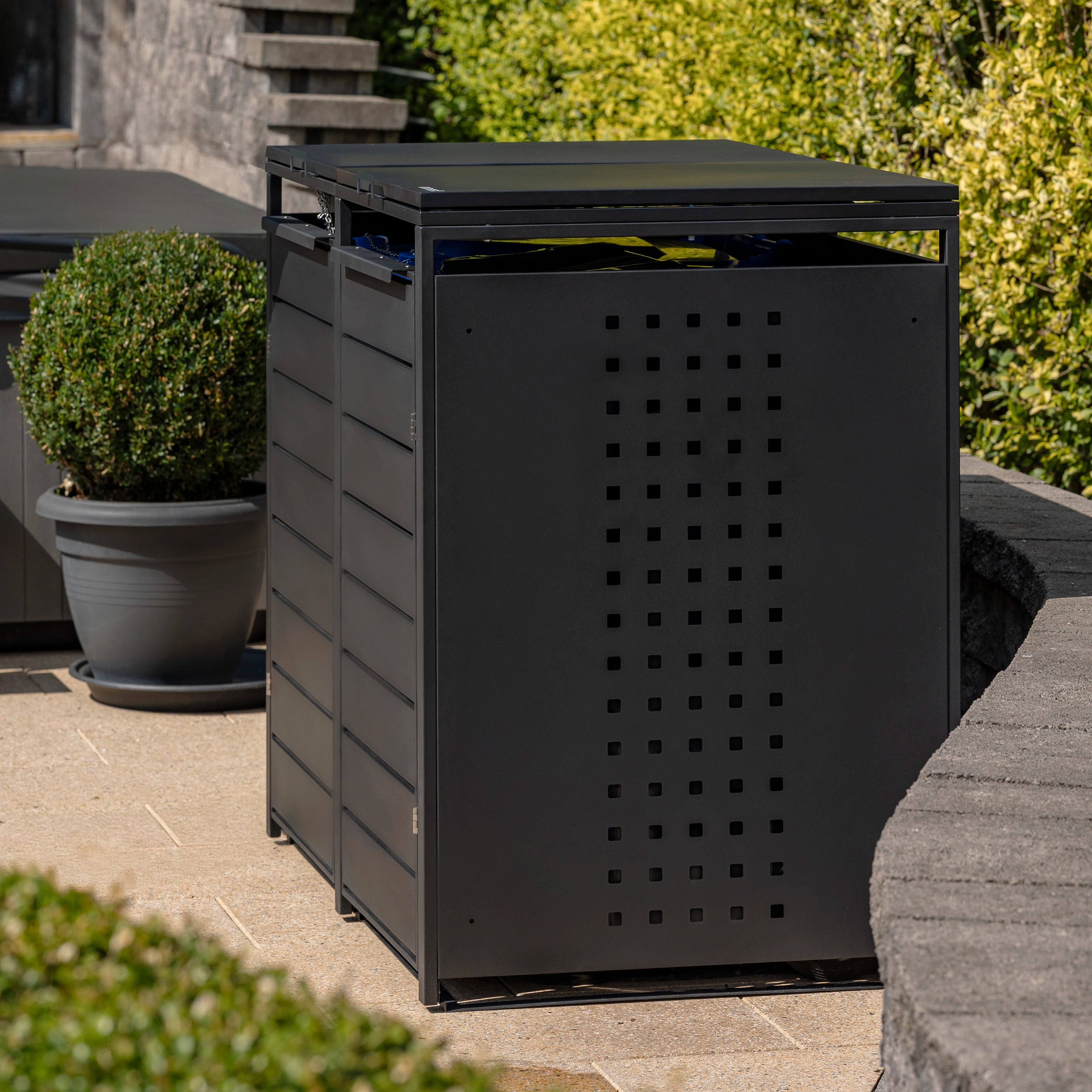 Innest -  Metal Bin Store