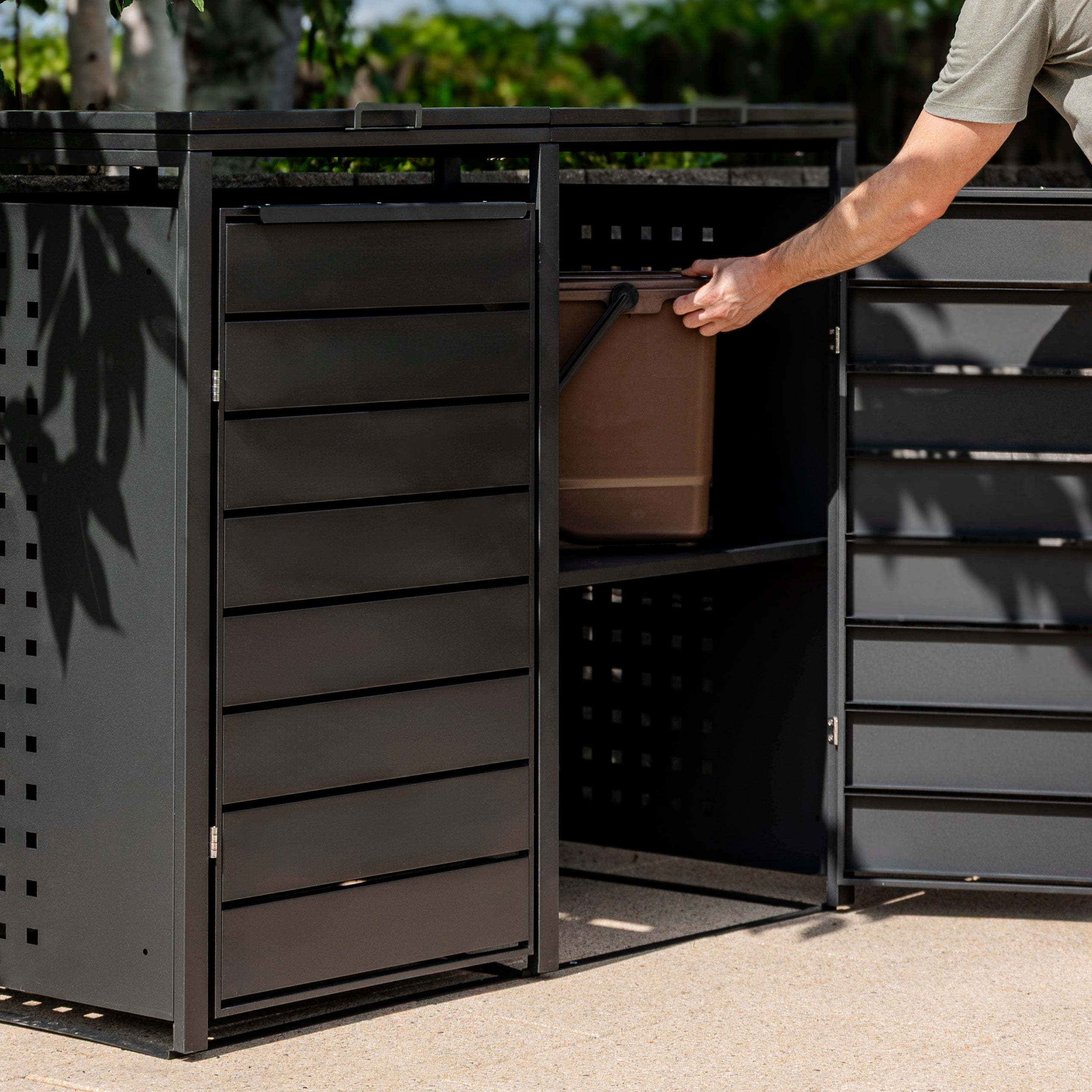 Innest -  Metal Bin Store